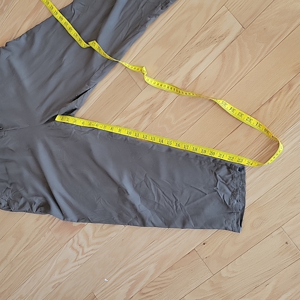 Old Navy Long Sleeve Surplice Utility Jumpsuit - Picture 13 of 16